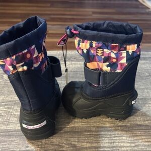 Columbia Kids Navy Boots with Pink and Orange Geometric Accent NWT size 5
